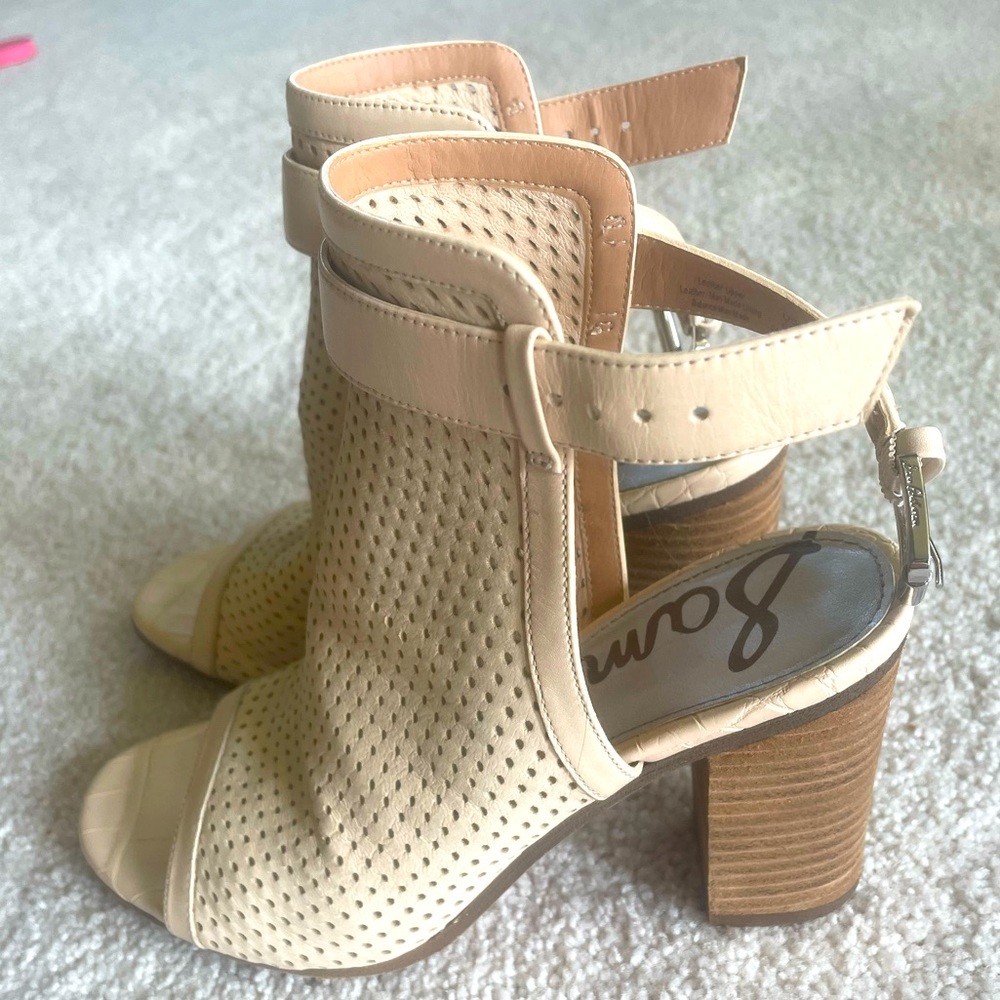 Sam Edelman block heel sandal. Size 6. NEVER WORN